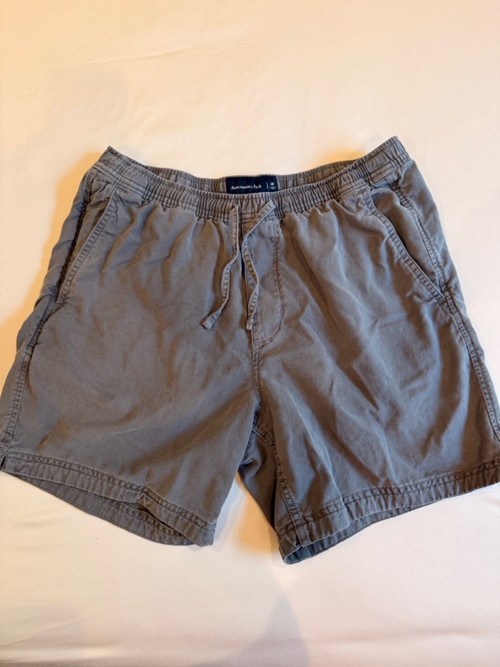 Abercrombie & Fitch Men's Cotton Blend Pull-On short in Dark Gray - M